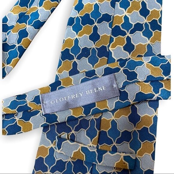 Geoffrey Beene green and gold 100% silk tie - Picture 6 of 6